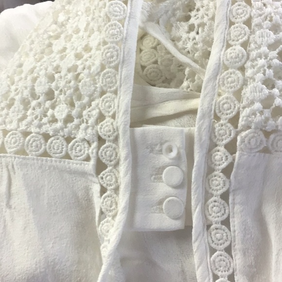 Market & Spruce White Lace Partial Open Back Sleeveless Top Size Medium - Picture 9 of 9